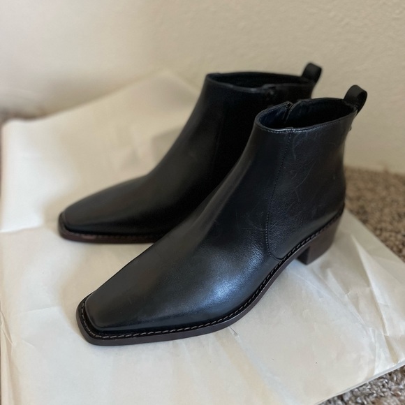 Tory Burch Sleek Black Leather Boots - Picture 3 of 14